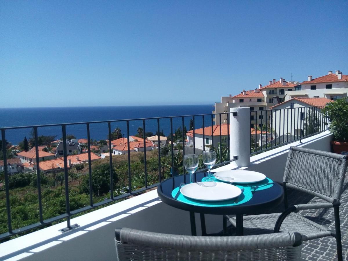Cottage house Caniço Екстериор снимка